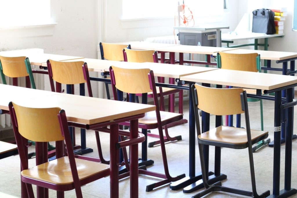 St. Paul Is Considering Layoffs for 16 Teachers Who Work With English Learners