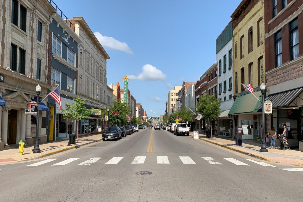 Bristol Makes the Virginia-Tennessee Border Part of Its Downtown Charm