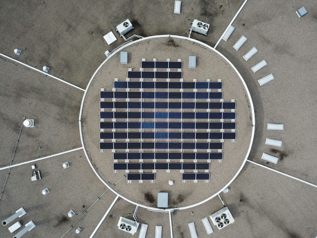 Solar Energy and Electric Buses Could Help Schools Reduce Emissions