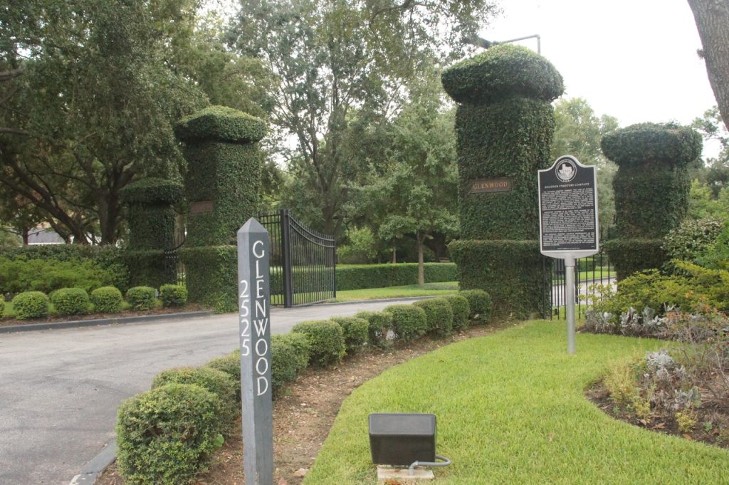 Glenwood Cemetery Adds an Eerie Stop to Houston’s Historic Landscape