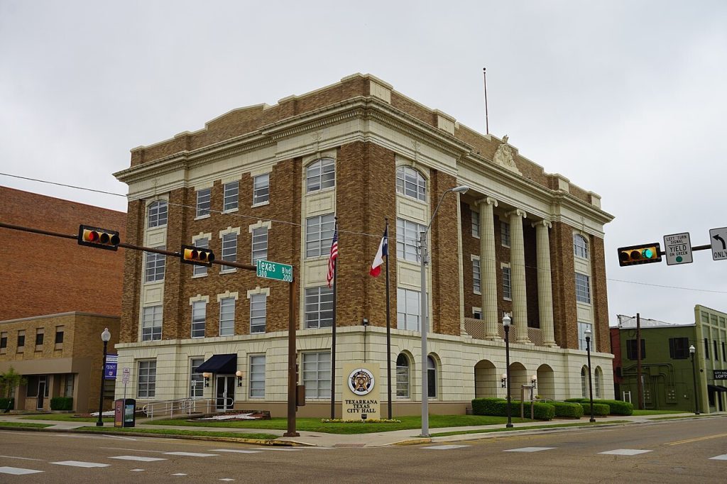 Texarkana Turns a State Border Into a Downtown Attraction
