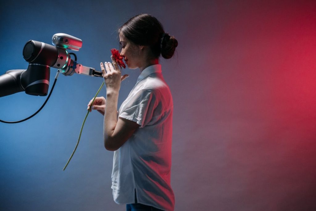 The Scent Generator Can Be Worn as a Wristband or Necklace