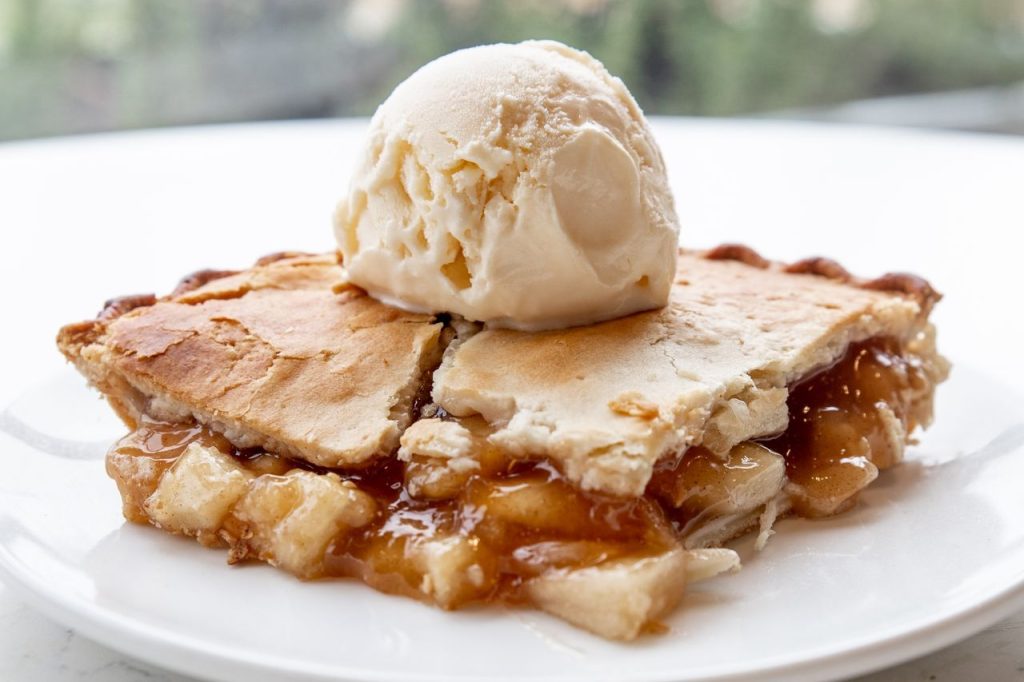 The Sundae Is a Seasonal Addition to Costco’s Rotating Dessert Menu