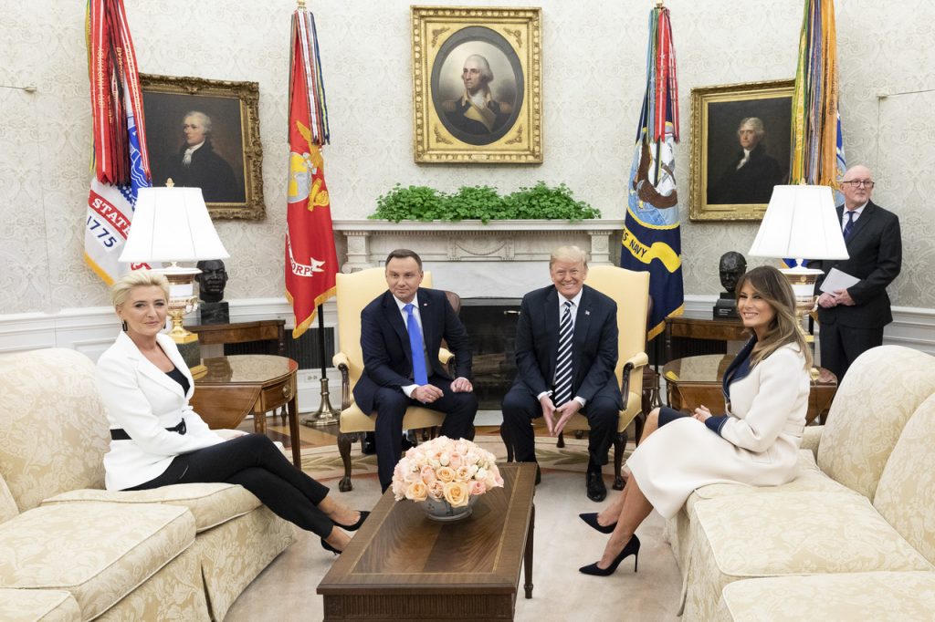 A New Replica Reflects Donald Trump’s Second-Term Oval Office