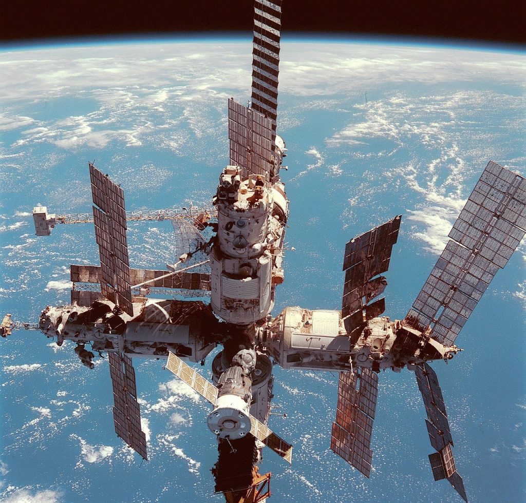 NASA Plans to Work With Multiple Contractors