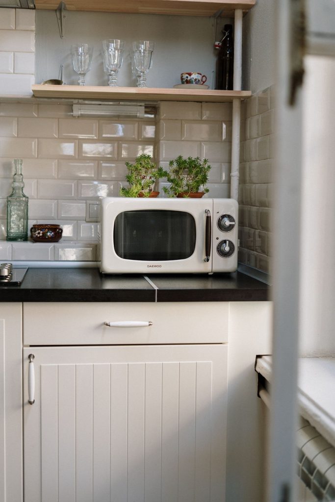 Microwave Ovens Began With Radar Research