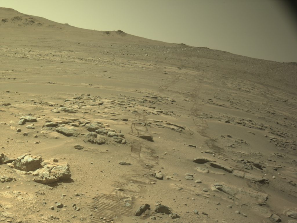 Spacesuit Materials Could Be Redesigned to Resist Dust