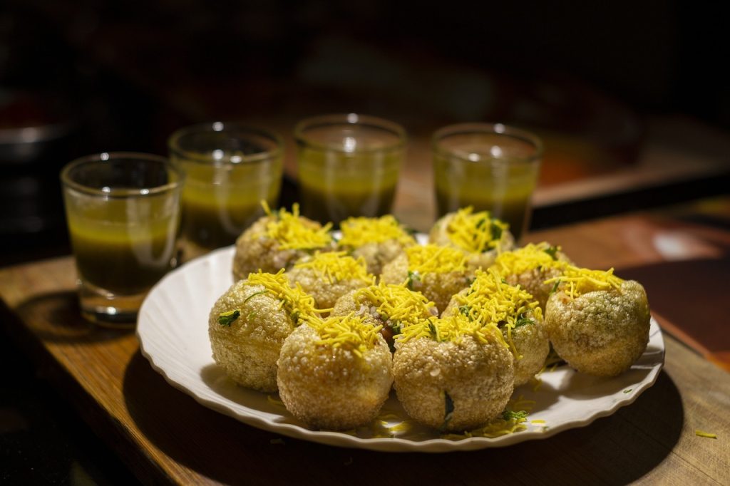 Bhel Puri Hot Dogs Bring Karachi Street Food to an American Classic