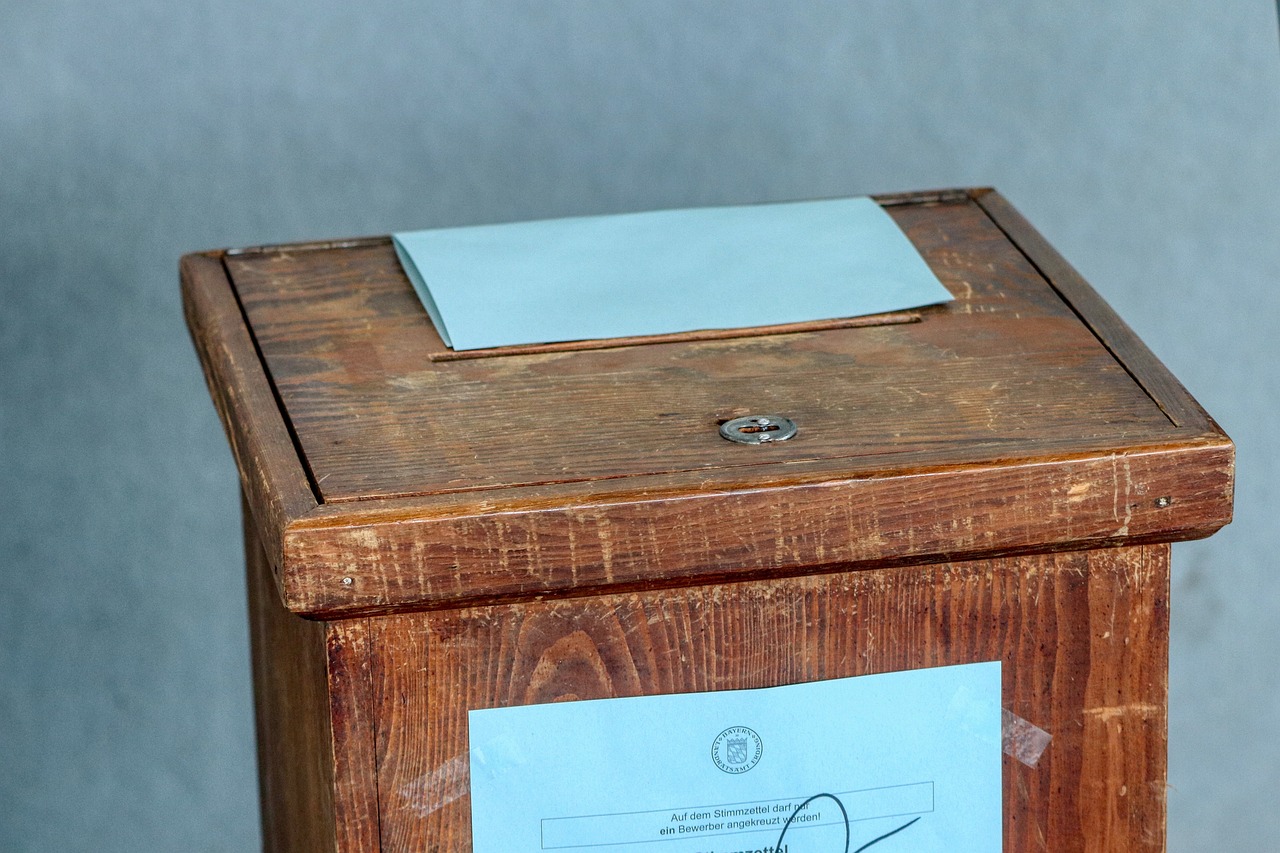 There are two main ways to vote early