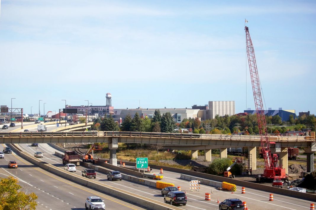 Duluth’s I-35 Pedestrian Bridge Reopens This Week. 5 Things to Know Duluth's I-35 Pedestrian Bridge Reopens This Week